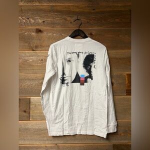 Rare CHIPOTLE X Twenty one Pilots Promo Long Sleeve Shirt White Medium HTF